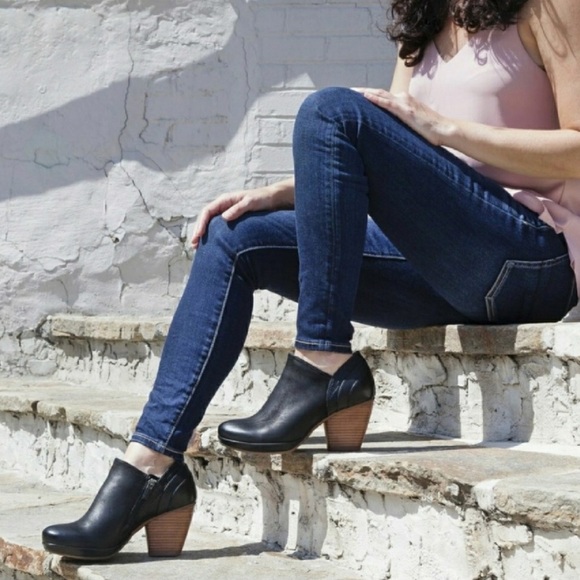 dansko henley bootie